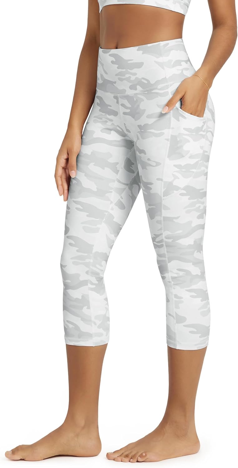Women's High Waisted Yoga Capris with Pockets, Tummy Control Non See Through Workout Athletic Running Capri Leggings