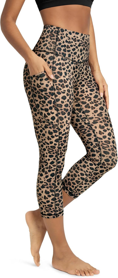 Women's High Waisted Yoga Capris with Pockets, Tummy Control Non See Through Workout Athletic Running Capri Leggings